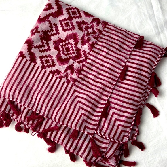 Tasseled Native inspired pattern scarf 42” square - Picture 5 of 7